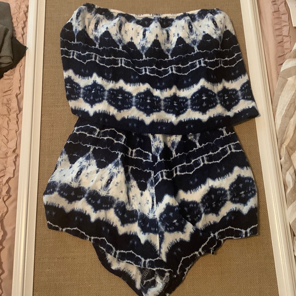 Patterned romper